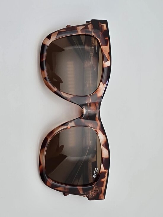 Quay Australia After Hours Tortoise Frame Brown Polarized Cat Eye Sunglasses main image 4